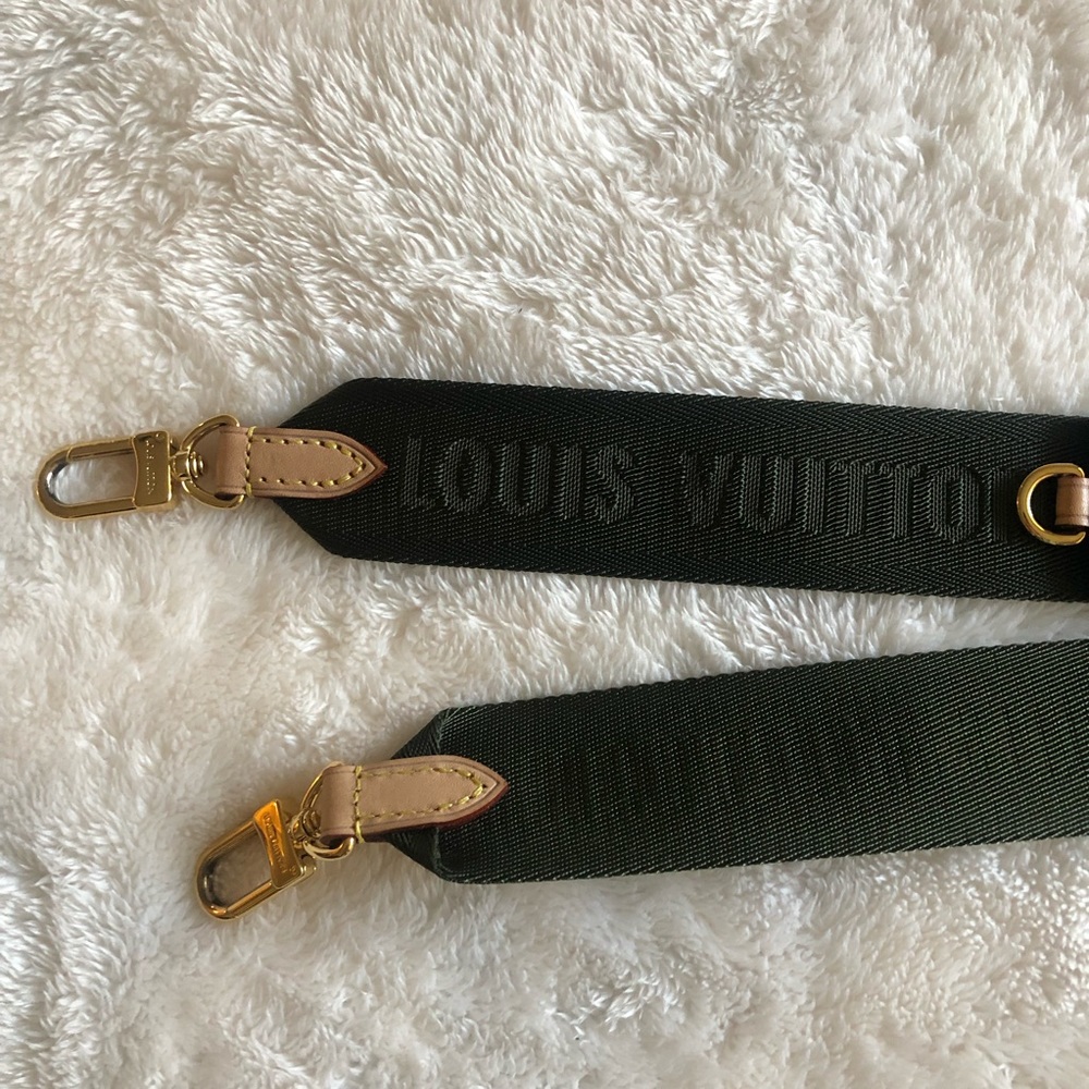LOUIS VUITTON Monogram Multi Pochette Accessories Shoulder Strap Kaki